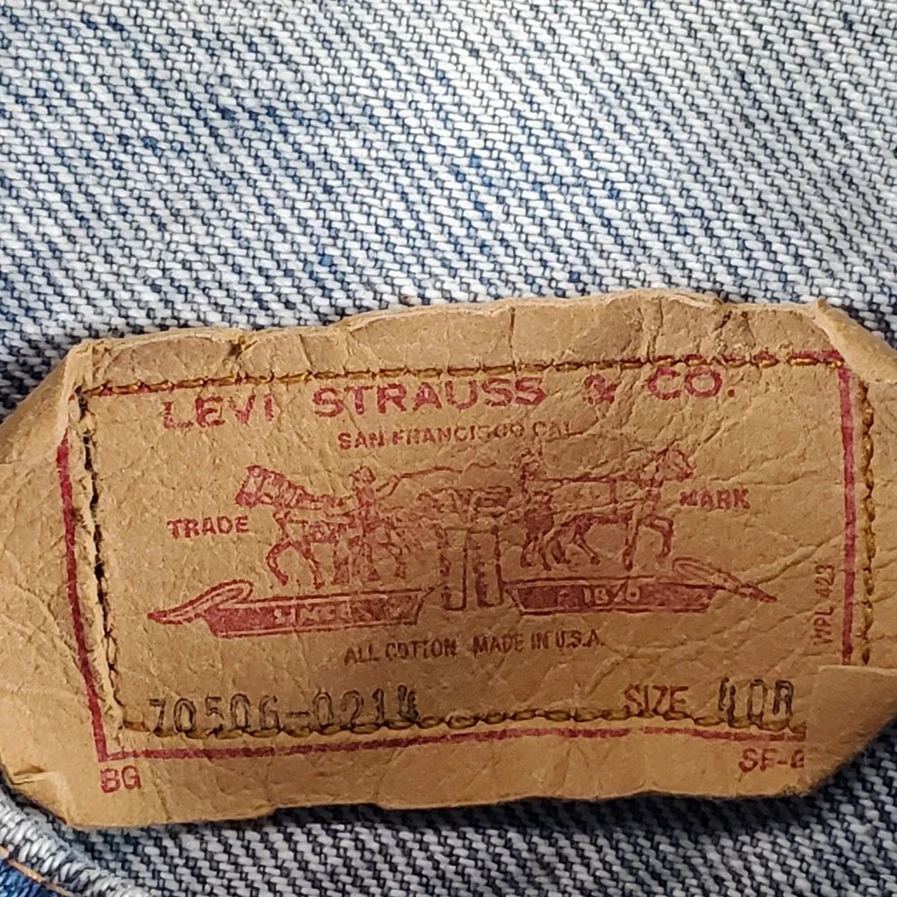 Levi's 70506-0214 Trucker Jacket Mens 40R Blue Denim Vintage Made in USA 90s